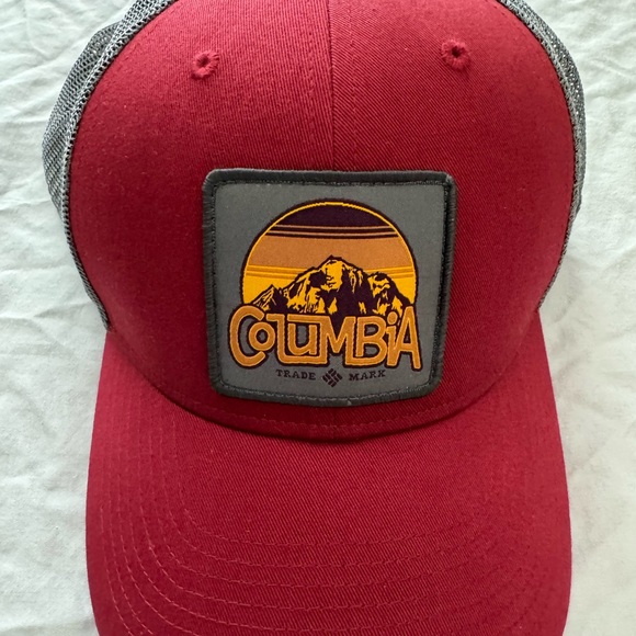 COLUMBIA (trademark) cap. With Columbia patch on front - Picture 11 of 11